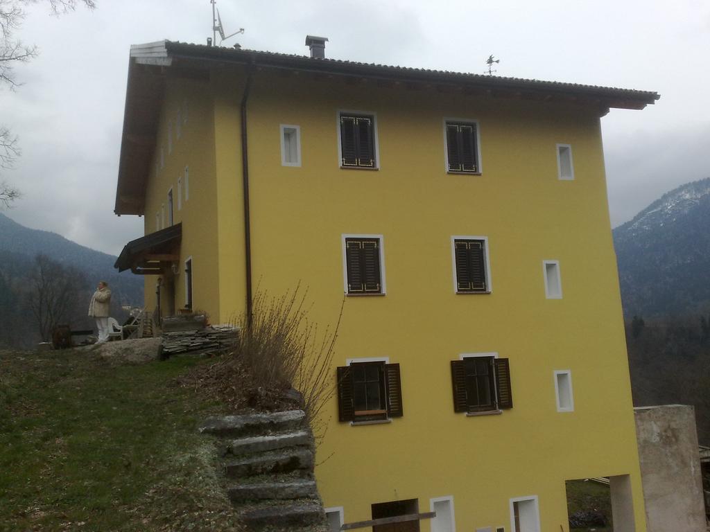 Maso Weiss Bed & Breakfast Bieno  Exterior photo